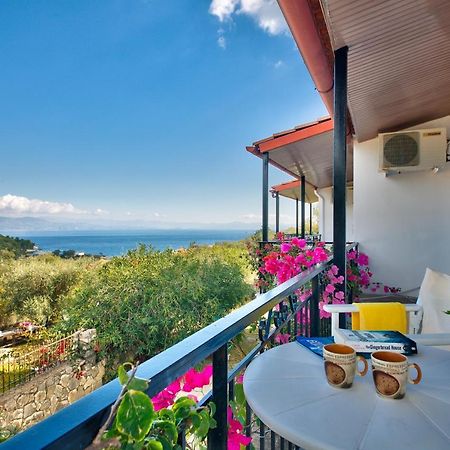 Theodora Apartments - Paxos ไกออส ภายนอก รูปภาพ