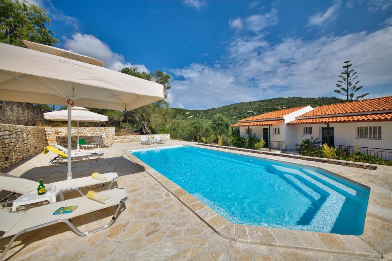 Theodora Apartments - Paxos ไกออส ภายนอก รูปภาพ