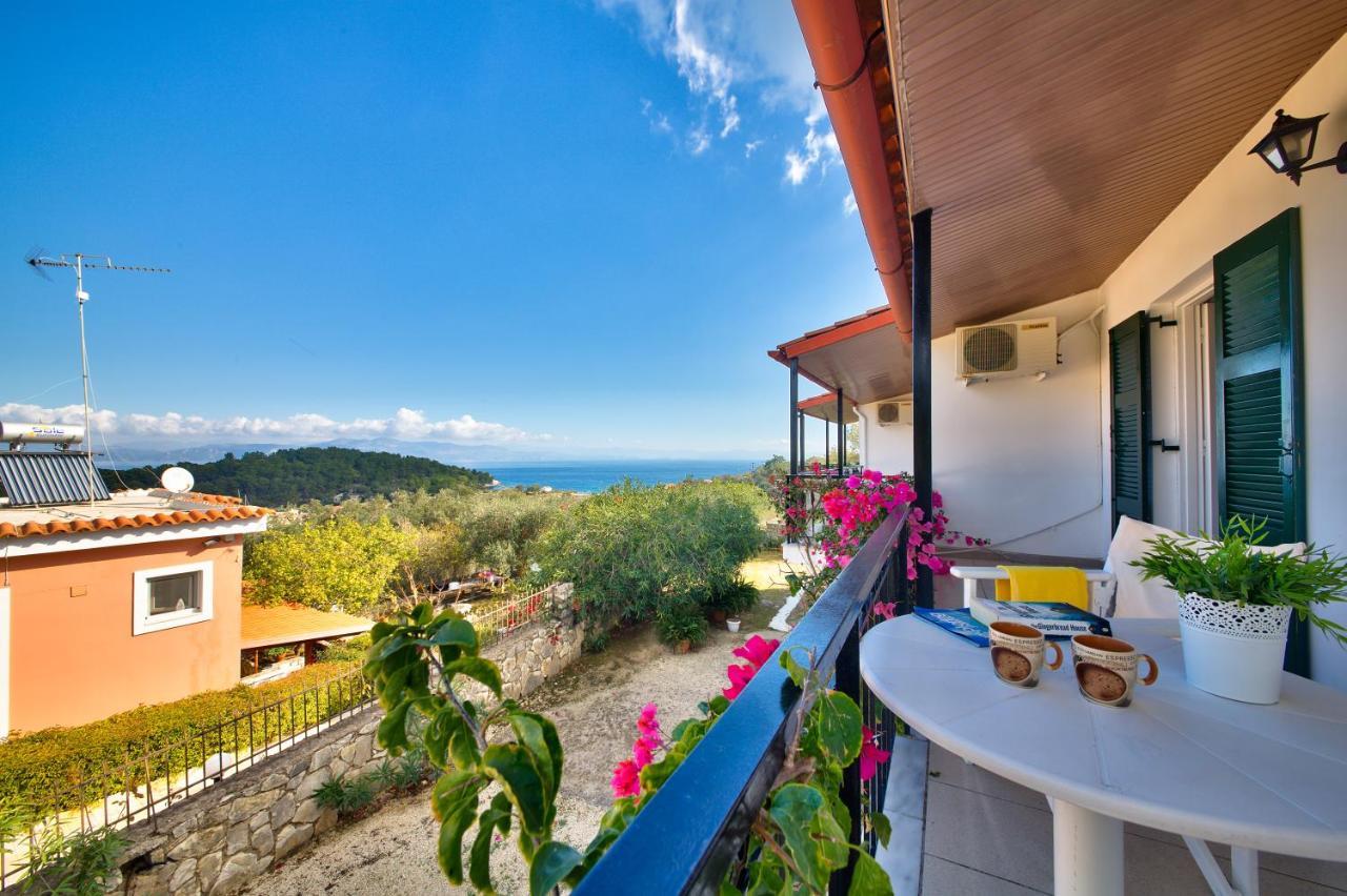 Theodora Apartments - Paxos ไกออส ภายนอก รูปภาพ