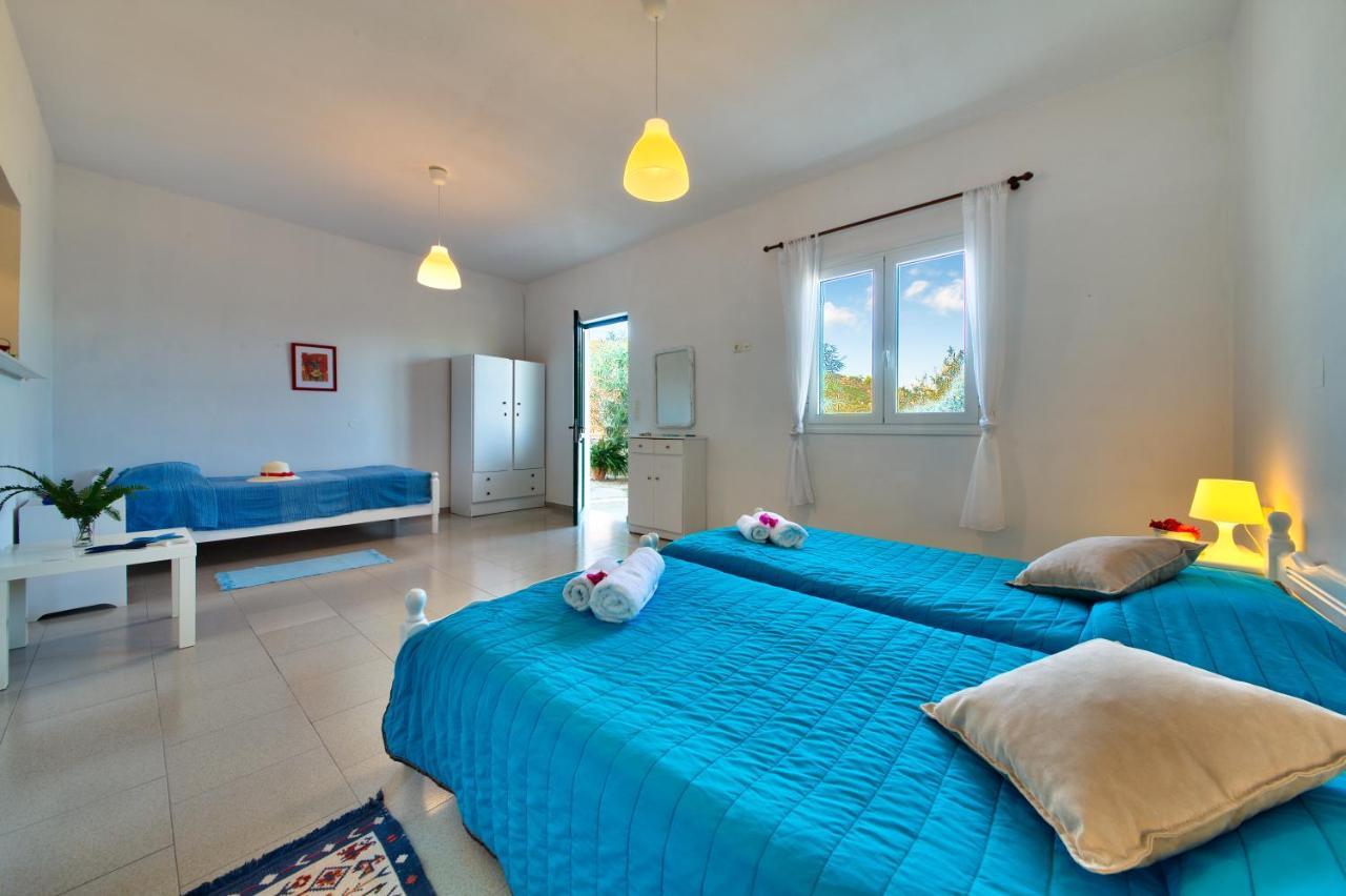 Theodora Apartments - Paxos ไกออส ภายนอก รูปภาพ