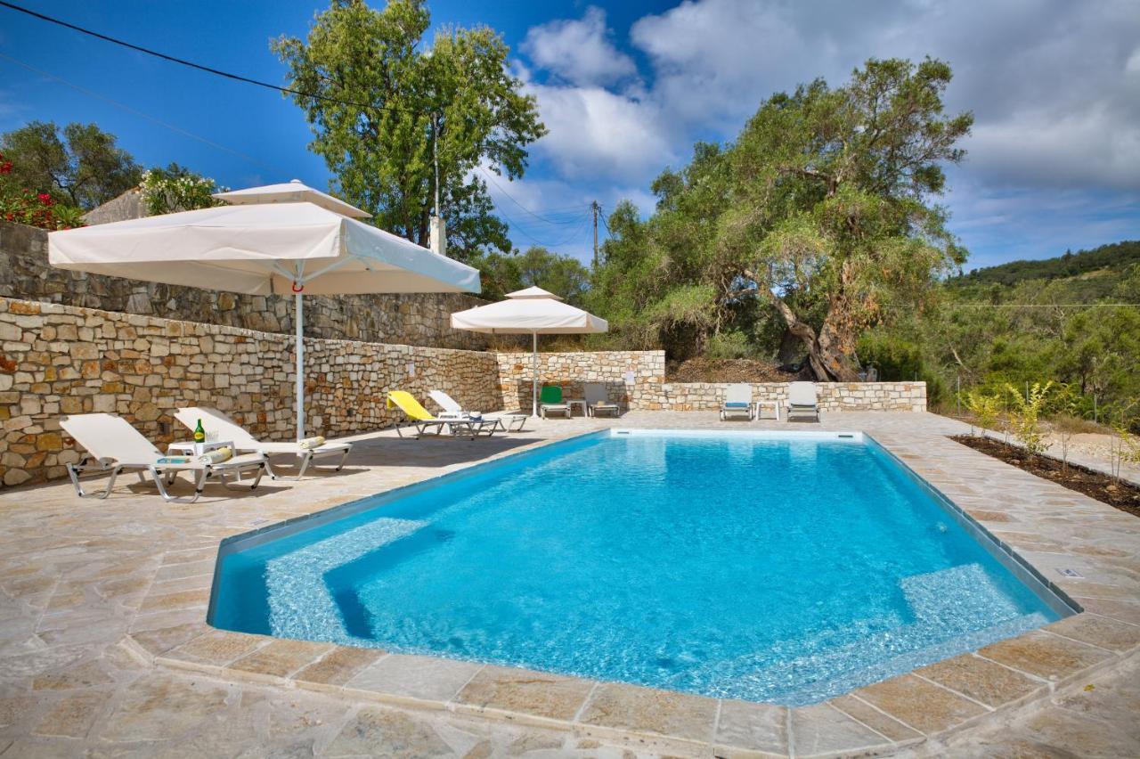 Theodora Apartments - Paxos ไกออส ภายนอก รูปภาพ